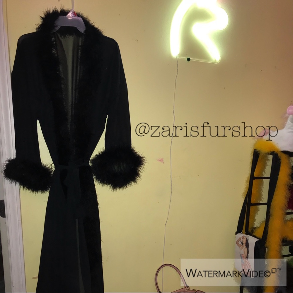 Fur Robes - Picture 4 of 8